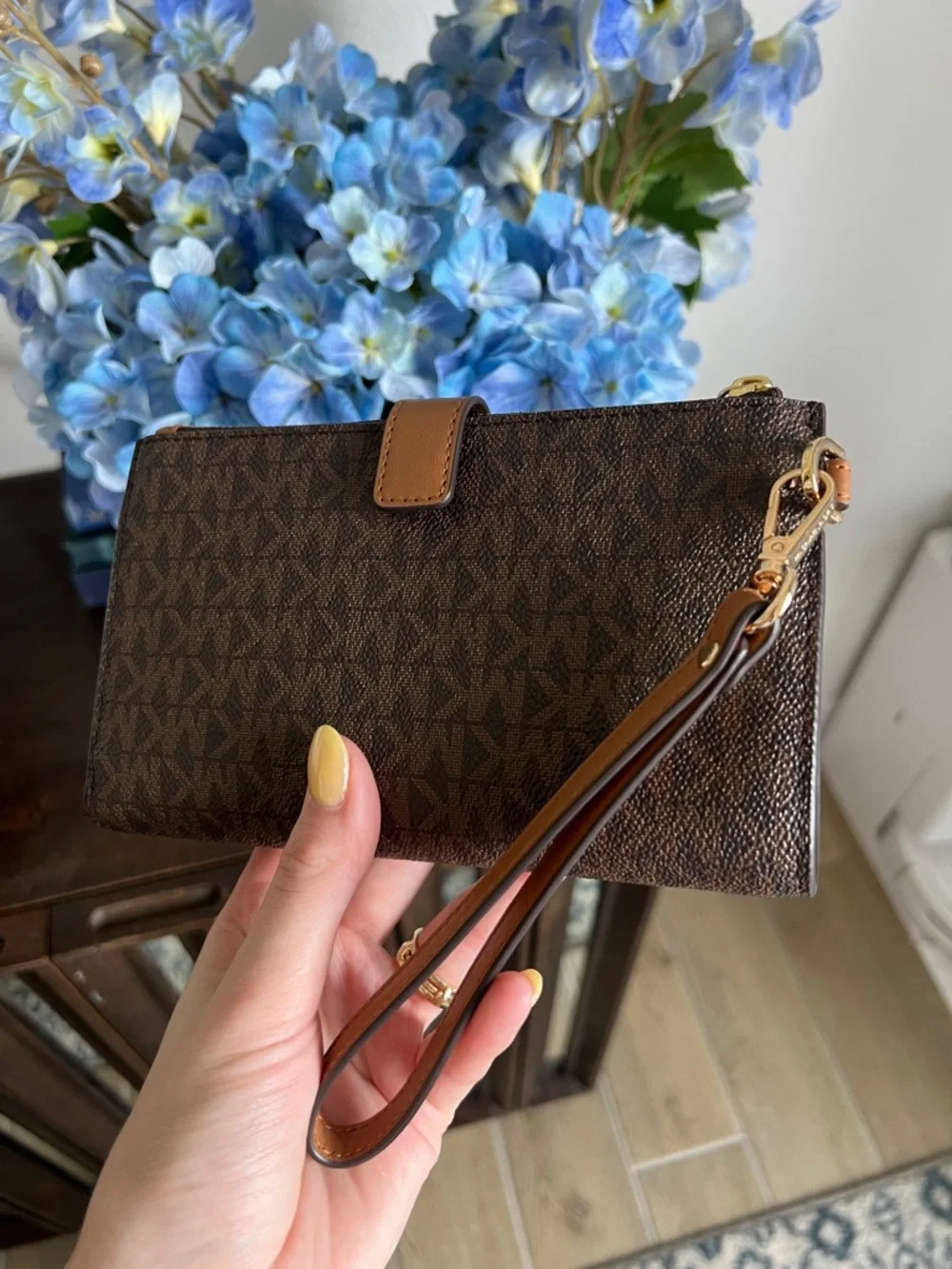 Michael Kors Dark Brown Signature Wristlet with Gold Logo - Picture 2 of 4